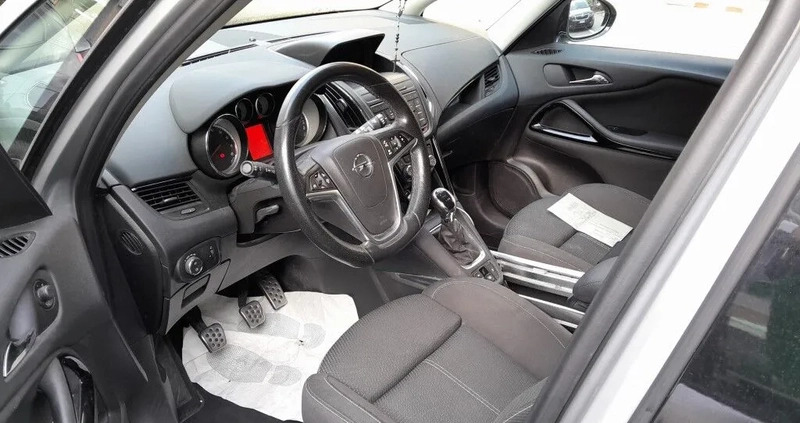 Opel Zafira cena 27000 przebieg: 120572, rok produkcji 2016 z Nowy Sącz małe 106